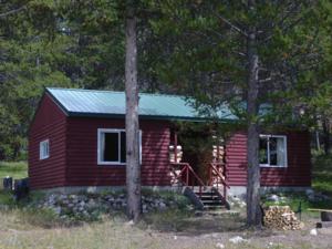 Guest cabin